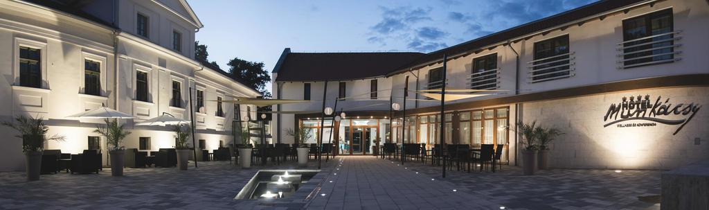Munkacsy Hotel Bekescsaba Exterior photo